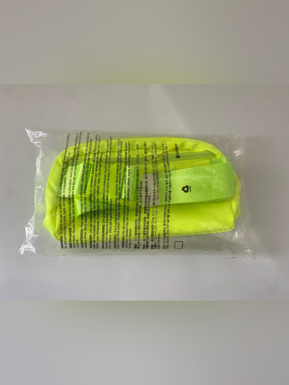 Lululemon Everywhere Belt Bag Fluorescent Green One Size NWT - Picture 3 of 4